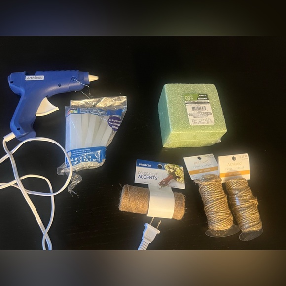 Arts & crafts bundle - Picture 2 of 4